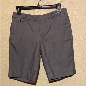 GAP Gray Women's Shorts 00 3-Pocket Polyester Rayon